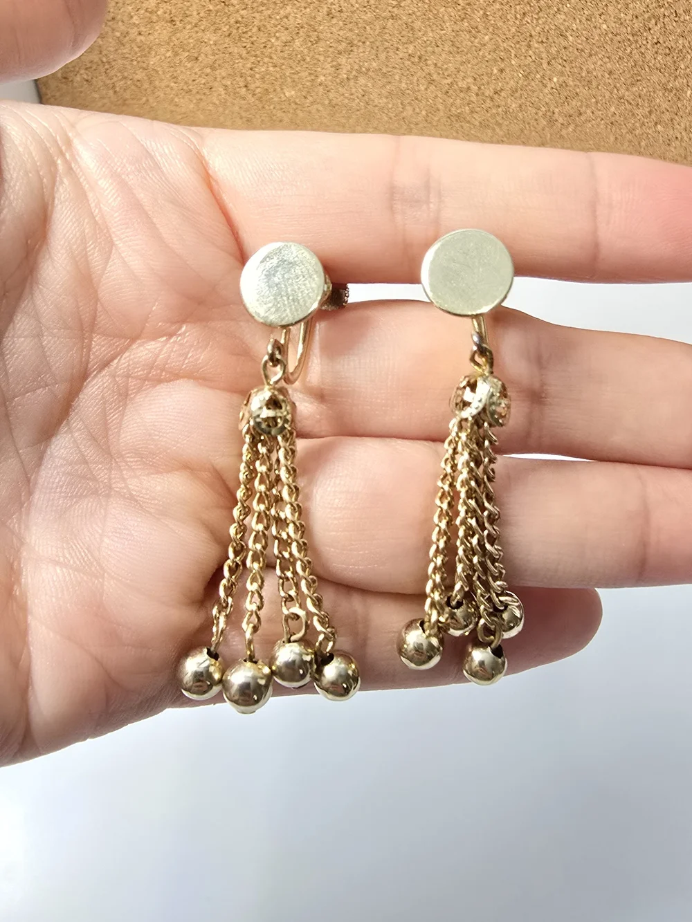 Vintage Gold-tone Tassel Screw-back Mechanism Earrings - Elegant Dangle